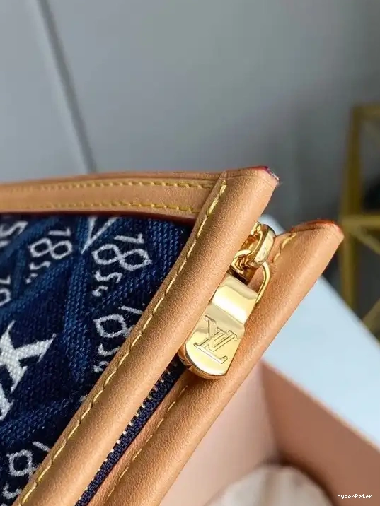 TOILETRY 1854 26 POUCH VUITTON SINCE LOUIS 0612